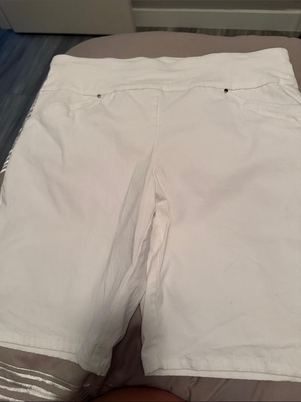 INC International Concepts White Stretch Bermuda Shorts